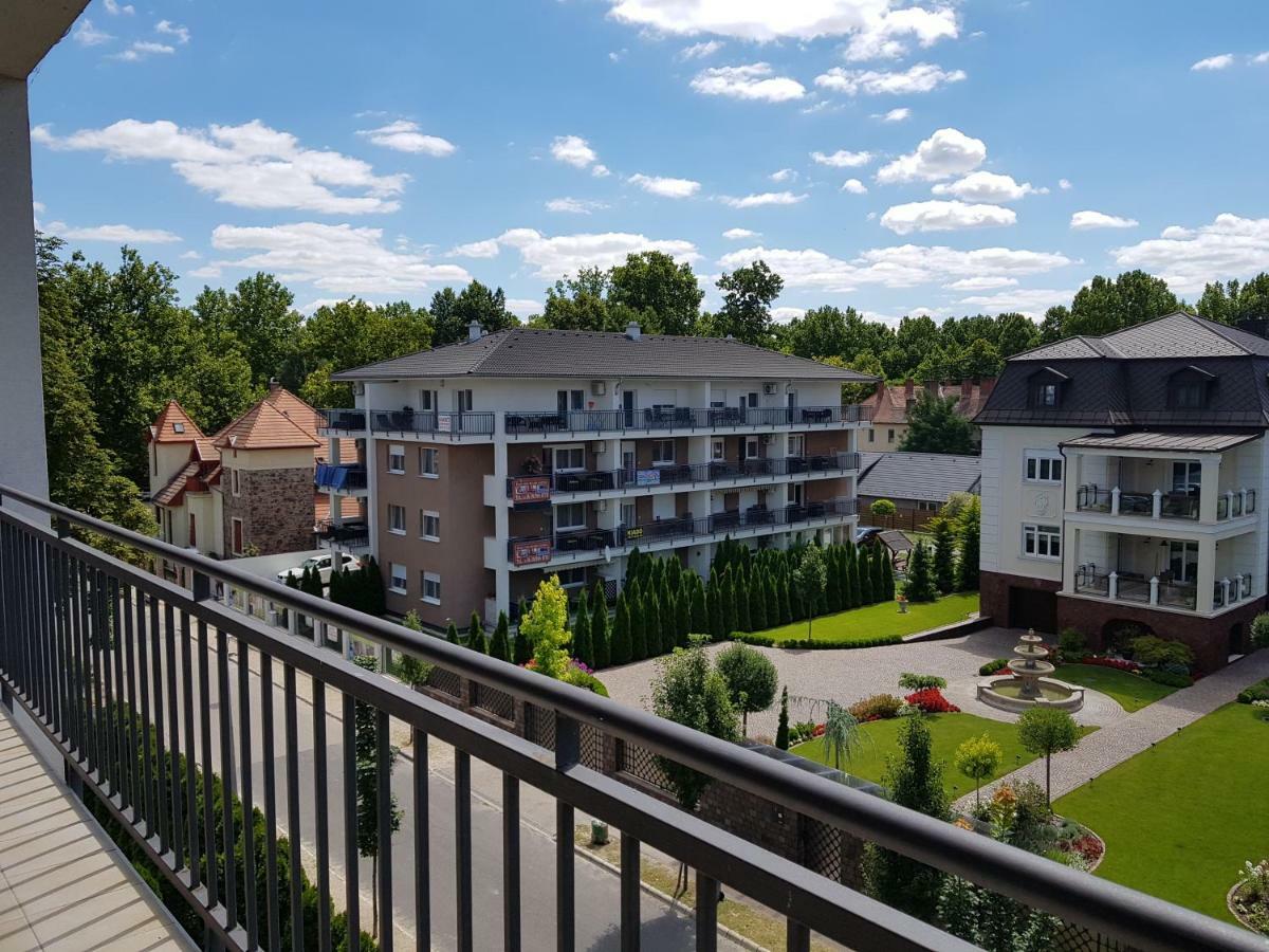 Rose Gold Wellness Apartman Apartman Siófok Kültér fotó